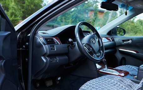 Toyota Camry, 2013 год, 1 600 000 рублей, 8 фотография