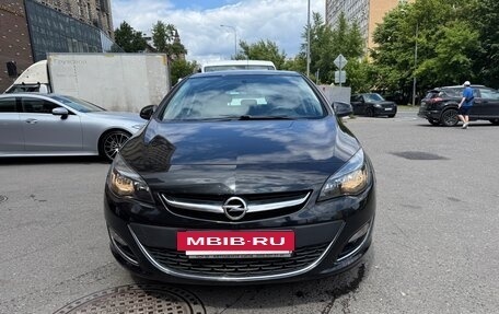 Opel Astra J, 2014 год, 1 250 000 рублей, 2 фотография