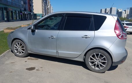 Renault Scenic III, 2010 год, 650 000 рублей, 2 фотография