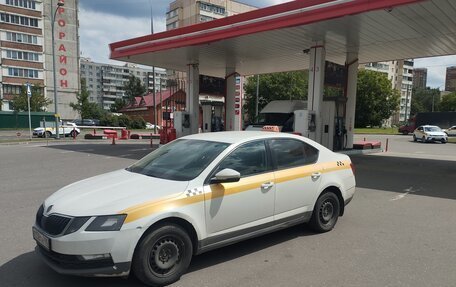 Skoda Octavia, 2018 год, 700 000 рублей, 2 фотография