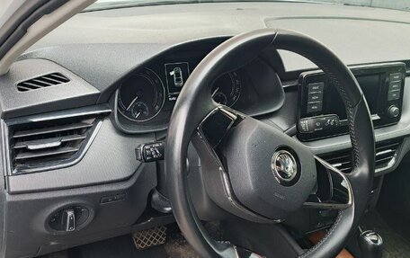 Skoda Rapid II, 2021 год, 1 670 000 рублей, 3 фотография