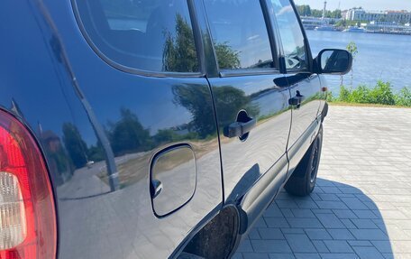 Chevrolet Niva I рестайлинг, 2005 год, 280 000 рублей, 12 фотография