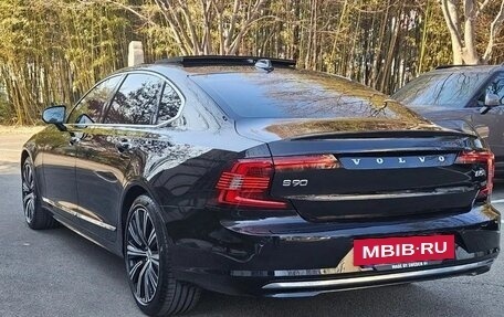 Volvo S90 II рестайлинг, 2021 год, 2 700 000 рублей, 4 фотография
