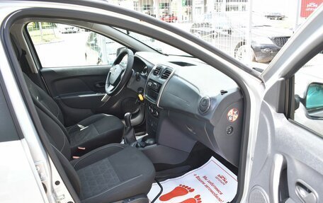 Renault Sandero II рестайлинг, 2017 год, 969 000 рублей, 14 фотография