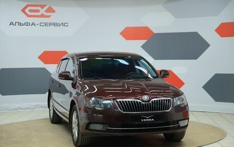 Skoda Superb III рестайлинг, 2013 год, 1 330 000 рублей, 3 фотография
