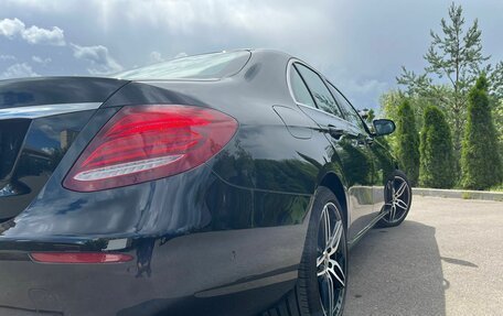 Mercedes-Benz E-Класс, 2018 год, 2 873 500 рублей, 17 фотография