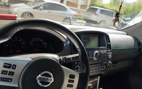 Nissan Pathfinder, 2011 год, 1 600 000 рублей, 8 фотография