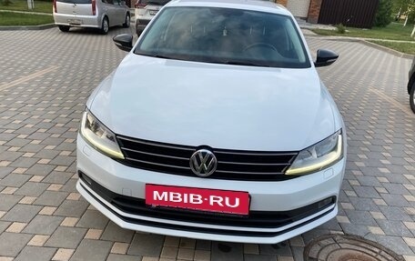 Volkswagen Jetta VI, 2017 год, 1 270 000 рублей, 4 фотография