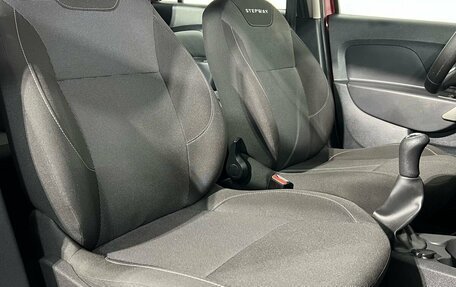 Renault Logan II, 2019 год, 1 050 000 рублей, 14 фотография