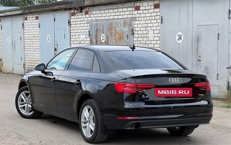 Audi A4, 2017 год, 2 320 000 рублей, 5 фотография