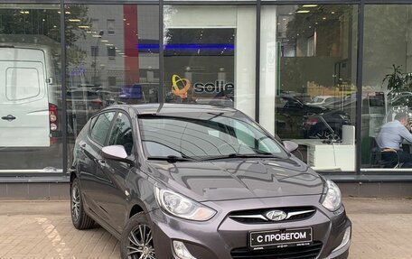 Hyundai Solaris II рестайлинг, 2013 год, 999 000 рублей, 3 фотография