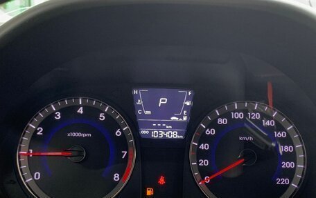 Hyundai Solaris II рестайлинг, 2013 год, 999 000 рублей, 12 фотография