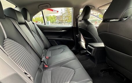 Toyota Camry, 2019 год, 2 290 000 рублей, 10 фотография