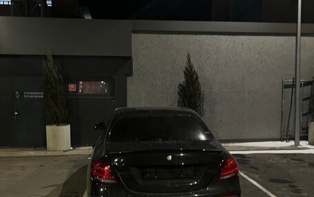 Mercedes-Benz E-Класс, 2018 год, 2 700 000 рублей, 11 фотография