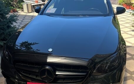 Mercedes-Benz E-Класс, 2018 год, 2 700 000 рублей, 9 фотография