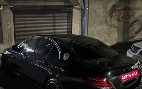 Mercedes-Benz E-Класс, 2018 год, 2 700 000 рублей, 27 фотография