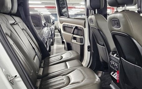 Land Rover Defender II, 2021 год, 10 700 000 рублей, 19 фотография