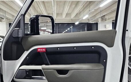 Land Rover Defender II, 2021 год, 10 700 000 рублей, 31 фотография