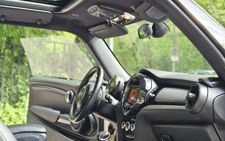 MINI Hatch, 2019 год, 1 490 000 рублей, 2 фотография