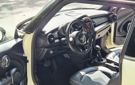MINI Hatch, 2019 год, 1 490 000 рублей, 6 фотография