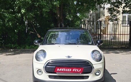 MINI Hatch, 2019 год, 1 490 000 рублей, 8 фотография
