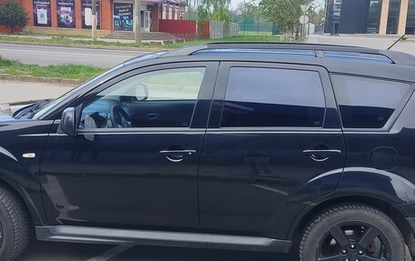 Mitsubishi Outlander III рестайлинг 3, 2010 год, 1 150 000 рублей, 4 фотография