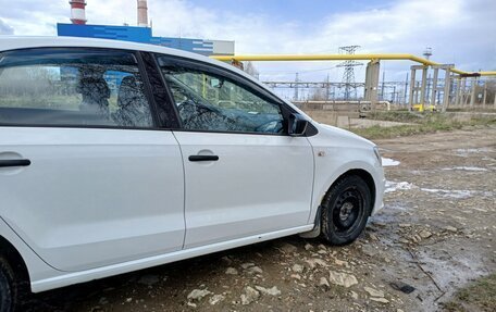 Volkswagen Polo VI (EU Market), 2018 год, 800 000 рублей, 1 фотография