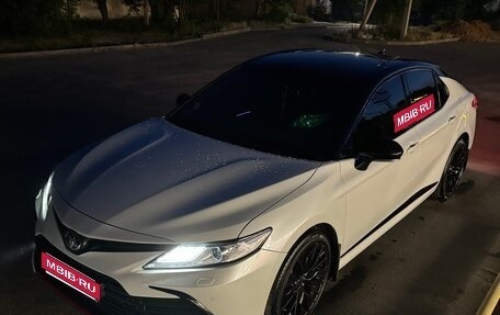 Toyota Camry, 2021 год, 3 499 999 рублей, 1 фотография