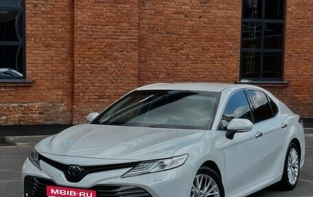 Toyota Camry, 2018 год, 3 220 000 рублей, 1 фотография