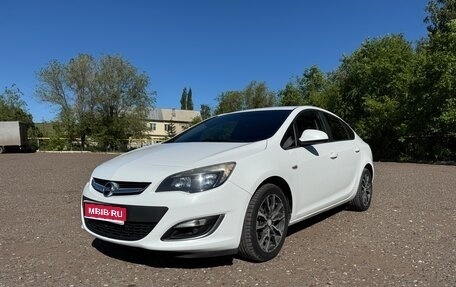 Opel Astra J, 2012 год, 1 фотография