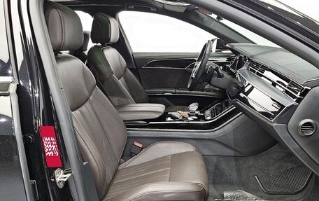 Audi A8, 2021 год, 5 860 000 рублей, 6 фотография