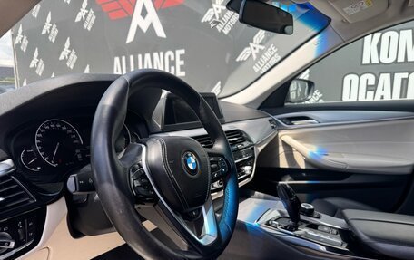 BMW 5 серия, 2019 год, 2 700 000 рублей, 10 фотография