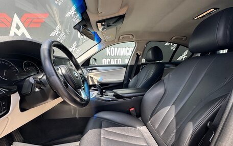 BMW 5 серия, 2019 год, 2 700 000 рублей, 11 фотография