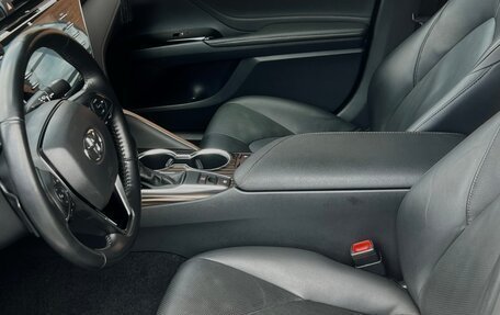Toyota Camry, 2018 год, 3 220 000 рублей, 14 фотография