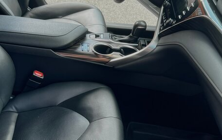 Toyota Camry, 2018 год, 3 220 000 рублей, 13 фотография