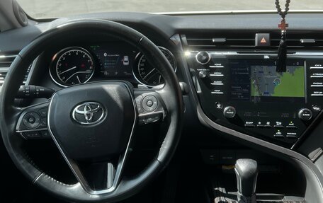 Toyota Camry, 2018 год, 3 220 000 рублей, 17 фотография