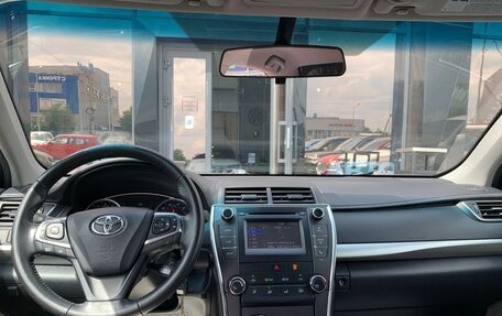 Toyota Camry, 2016 год, 1 670 000 рублей, 10 фотография