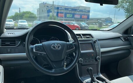 Toyota Camry, 2016 год, 1 670 000 рублей, 9 фотография