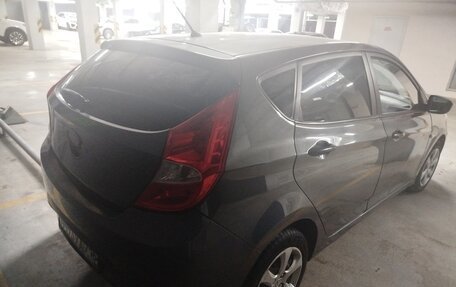 Hyundai Solaris II рестайлинг, 2012 год, 631 000 рублей, 4 фотография