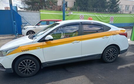 Hyundai Solaris II рестайлинг, 2019 год, 1 095 000 рублей, 3 фотография
