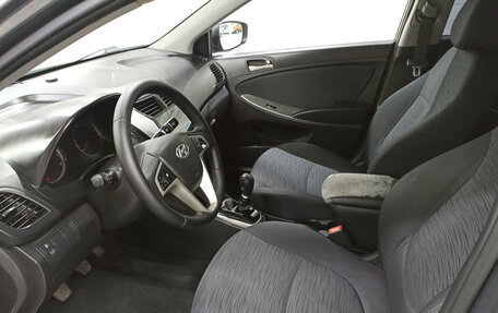 Hyundai Solaris II рестайлинг, 2015 год, 660 000 рублей, 16 фотография