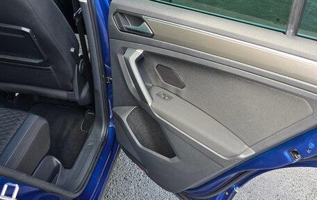 Volkswagen Tiguan I, 2018 год, 3 000 000 рублей, 15 фотография