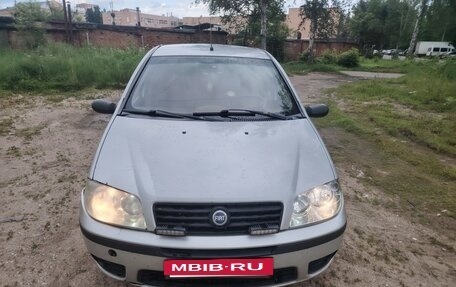 Fiat Punto III Punto Evo рестайлинг, 2004 год, 190 000 рублей, 3 фотография