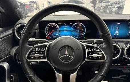 Mercedes-Benz A-Класс, 2022 год, 1 760 000 рублей, 7 фотография