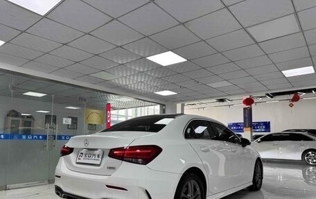 Mercedes-Benz A-Класс, 2022 год, 1 760 000 рублей, 5 фотография