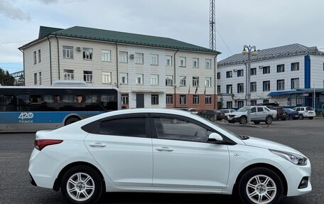 Hyundai Solaris II рестайлинг, 2018 год, 1 390 000 рублей, 4 фотография