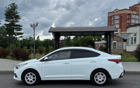 Hyundai Solaris II рестайлинг, 2018 год, 1 390 000 рублей, 8 фотография
