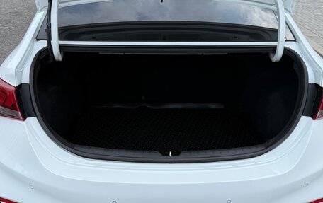 Hyundai Solaris II рестайлинг, 2018 год, 1 390 000 рублей, 9 фотография