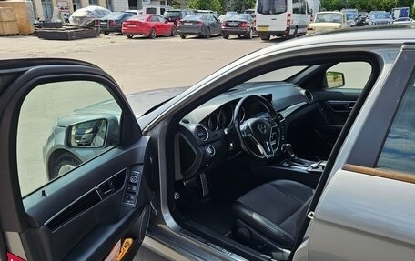 Mercedes-Benz C-Класс, 2012 год, 1 300 000 рублей, 8 фотография