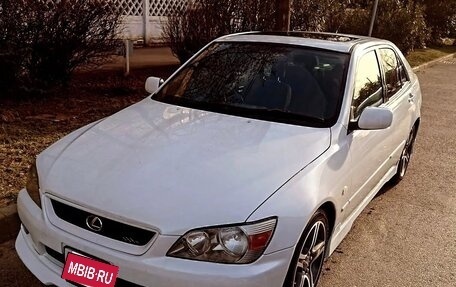 Toyota Altezza, 2000 год, 750 000 рублей, 3 фотография